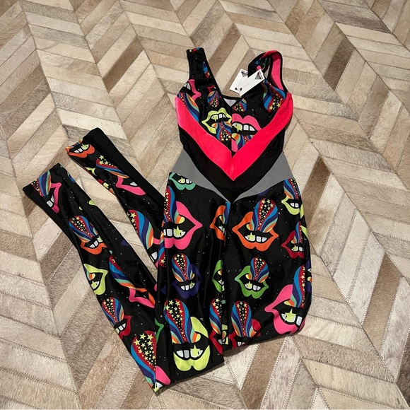 Burnt Soul catsuit Neon pink lips open back XXS NWT - Picture 5 of 7